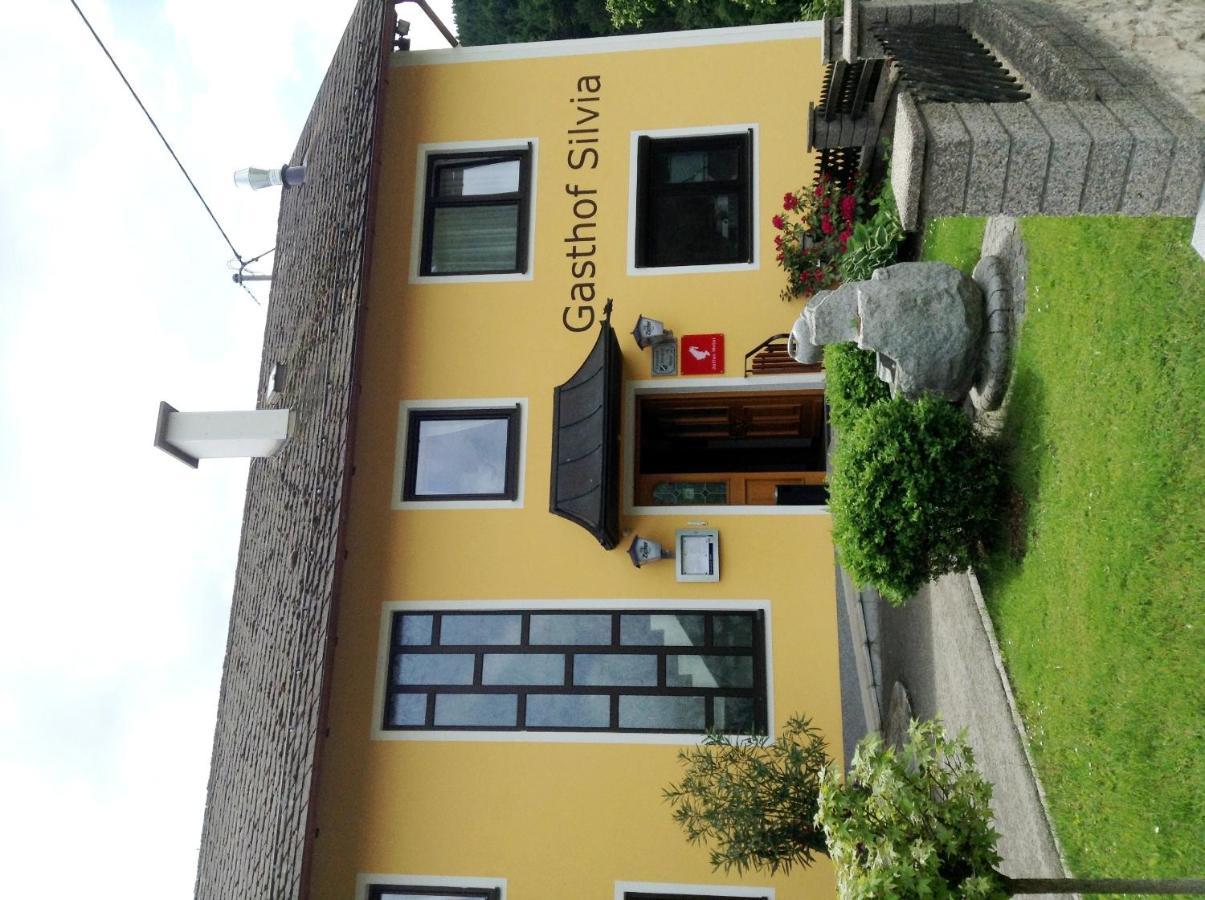 Gasthof-Pension Silvia Haibach ob der Donau Eksteriør billede